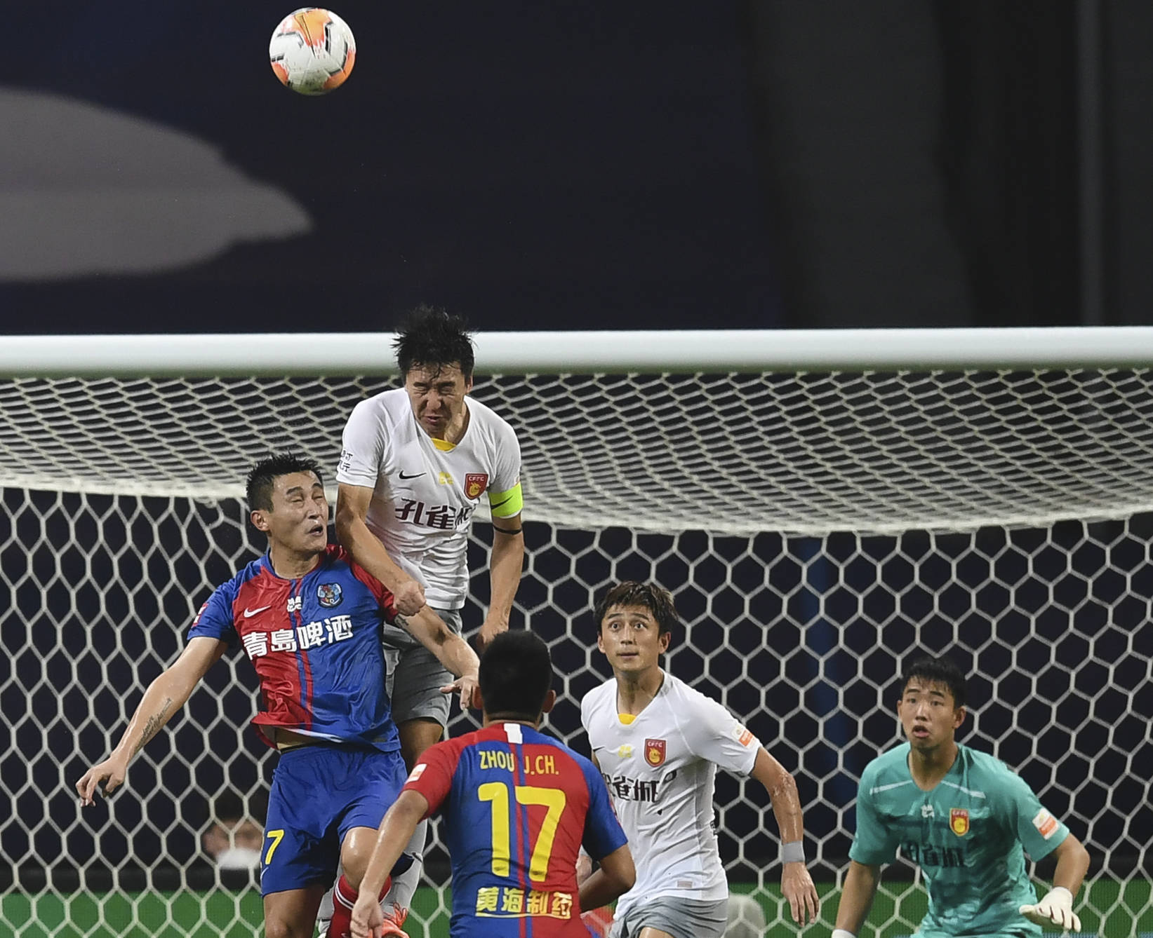 河北华夏幸福客场逼平青岛黄海,巨星发威 河北华夏幸福客场逼平青岛黄海,巨星发威